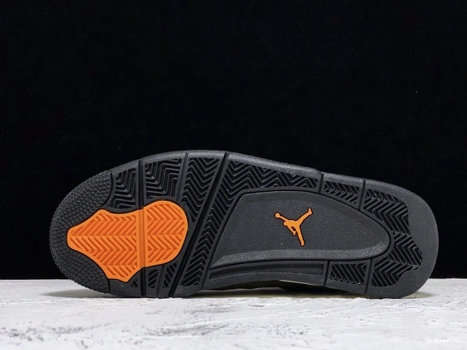 JORDAN RETRO JBM351 4 UNDEFEATED 0326